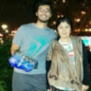 Meet your Posher, Samina